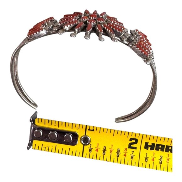 Zuni Gerald Etsate Sterling Silver Coral Zuni Sunburst Needlepoint Cuff Bracelet - Picture 5 of 6